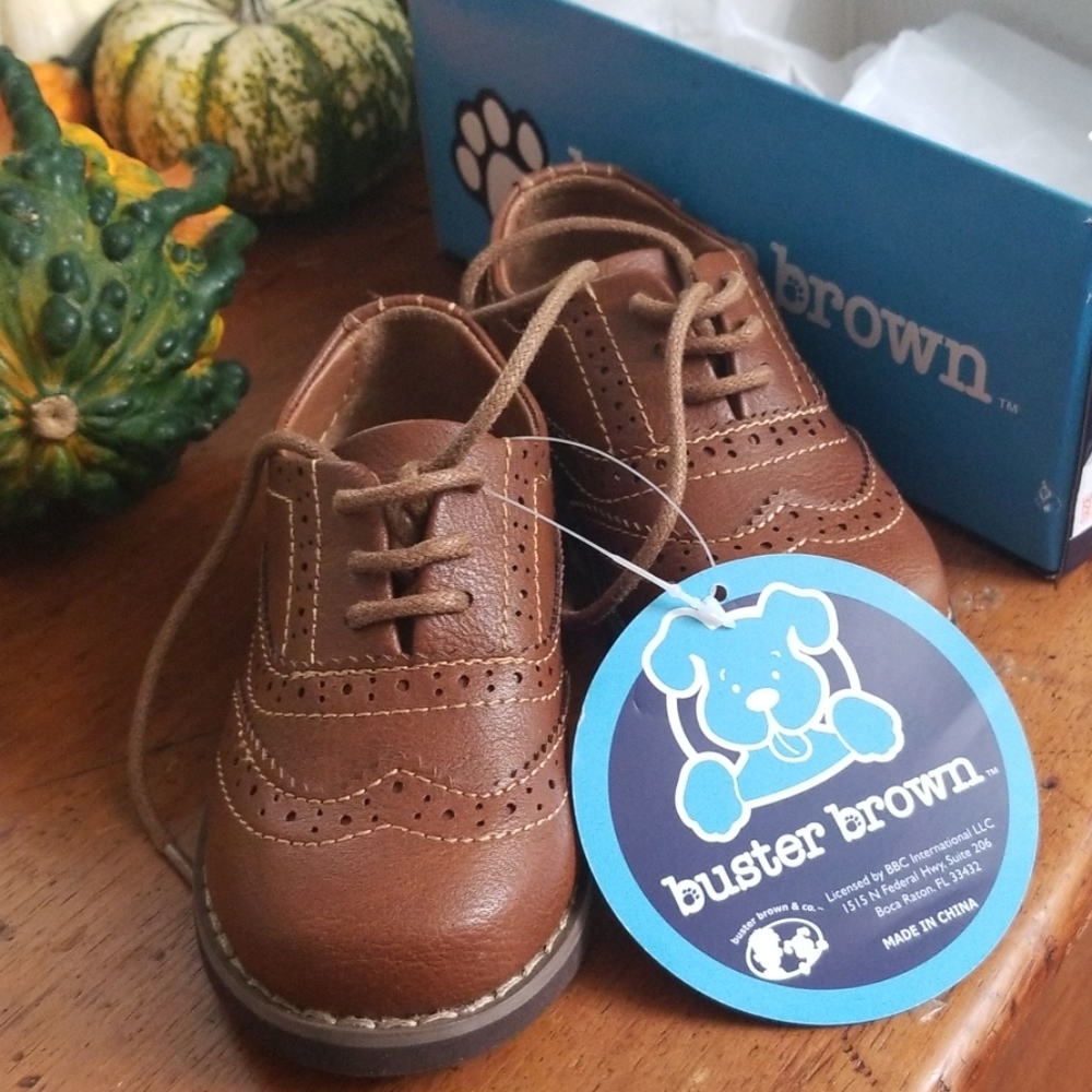 Toddler size 6 brown dress shoes